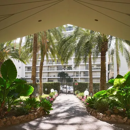 Carlton & Croisette, Chic & Entierement Renove, 2 & 2 Sdb Daire Cannes