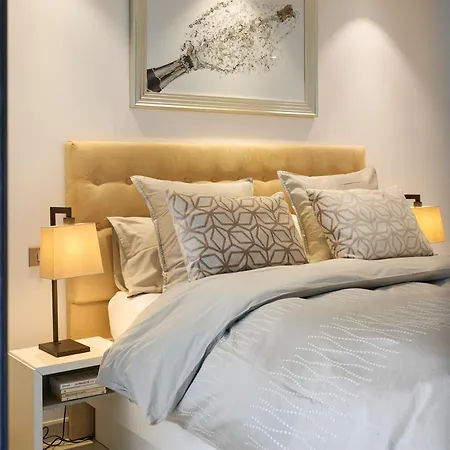 Carlton & Croisette, Chic & Entierement Renove, 2 & 2 Sdb * Cannes